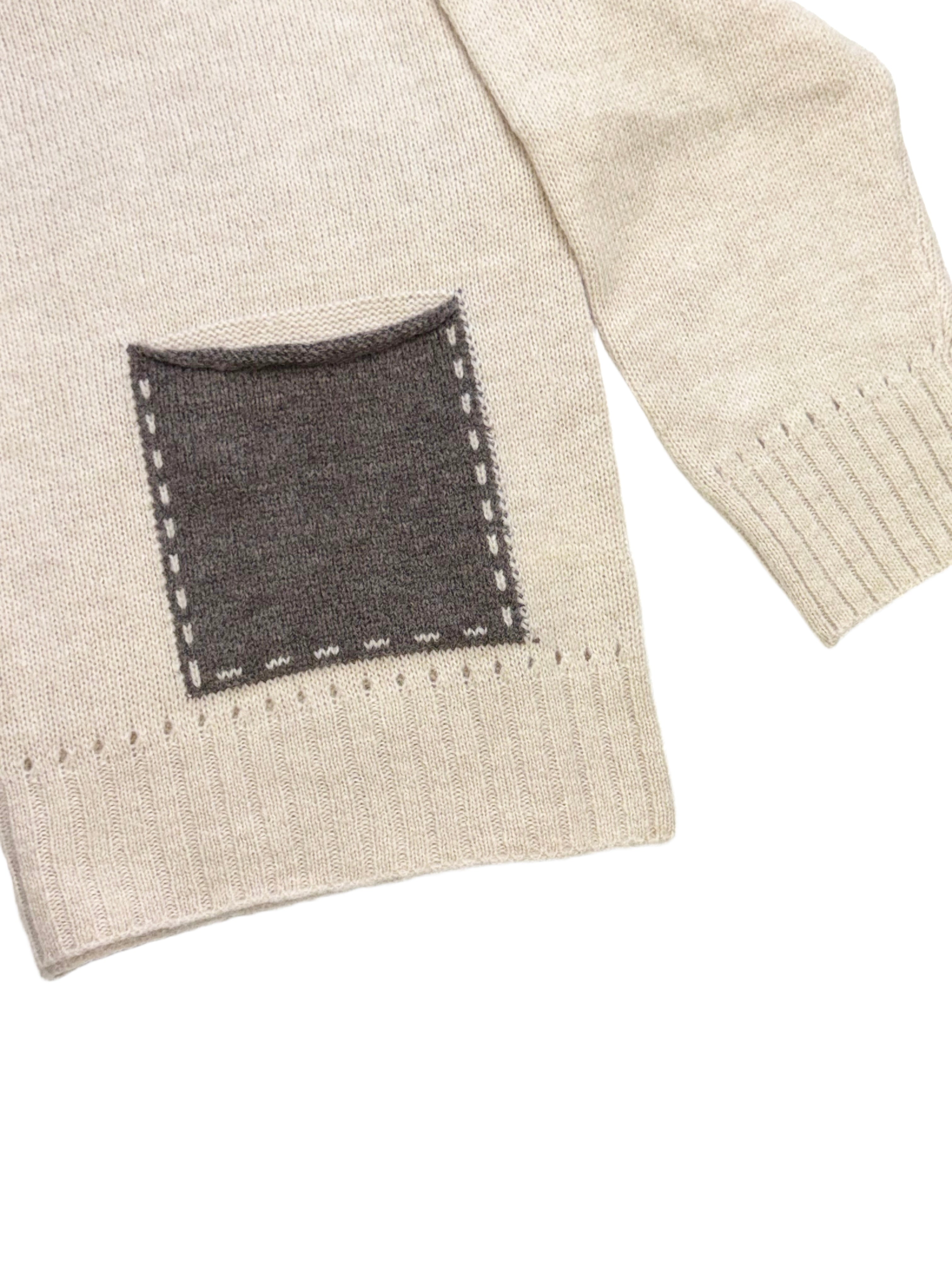 Sweater with contrast pocket / 327138