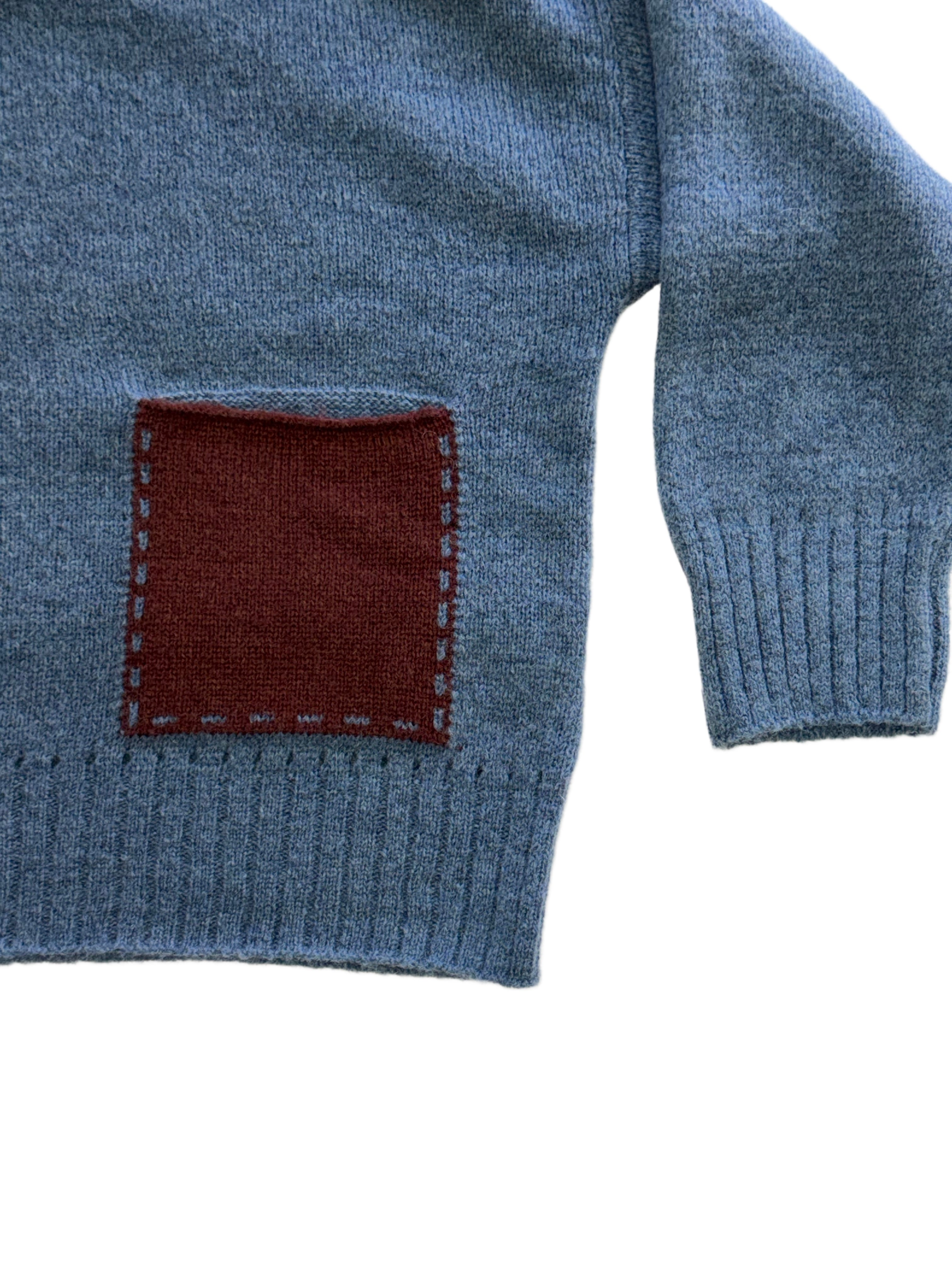 Sweater with contrast pocket / 327138