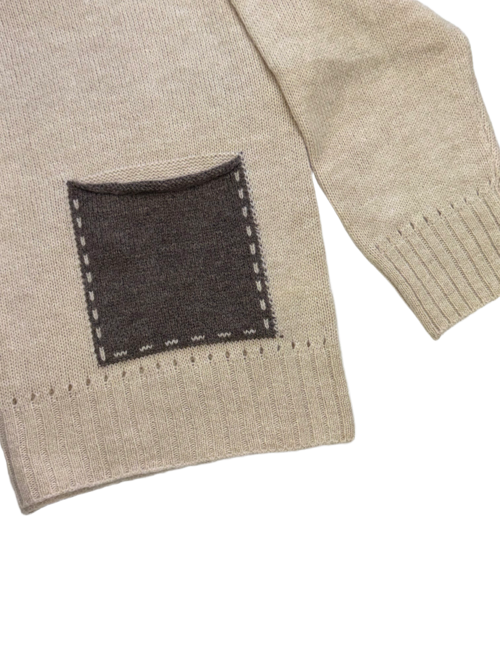 Sweater with contrast pocket / 327138